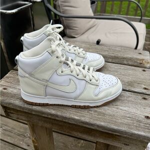 Women's Nike Dunk